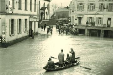 Hochwasser am Hanfmarkt, März 1956