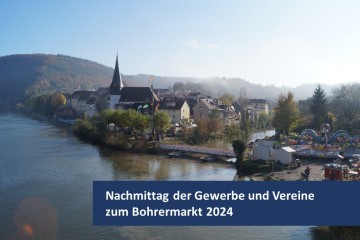 Blick von der Friedensbrücke auf dem Bohrermarkt Richtung Altstadt